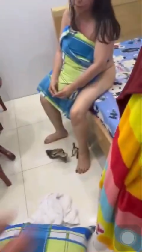 clip sex Bắt tại trận vợ U40 ngoại tình